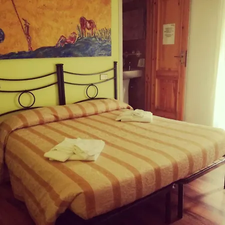 Отель Roma